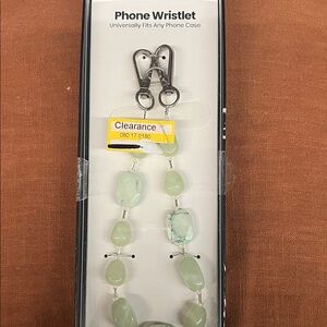 NIB Universal Phone Wristlet with Green Beads